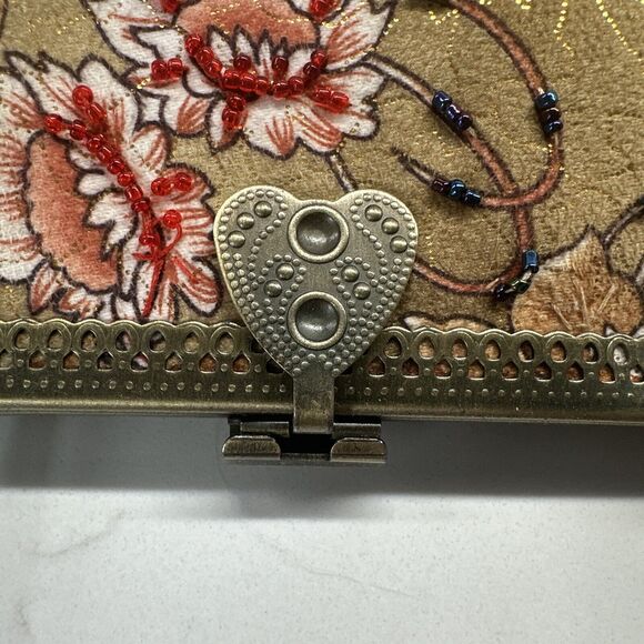 Vintage beaded evening purse with antique closure hardware Chain Strap - Picture 6 of 13